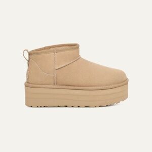 UGG Women's Classic Ultra Mini Platform